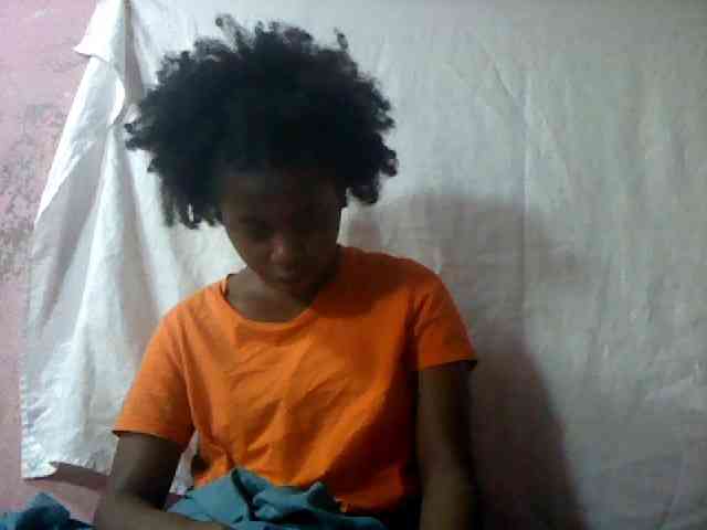 mmelodie webcam