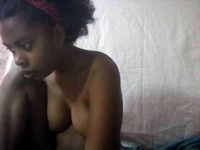 mmelodie webcam