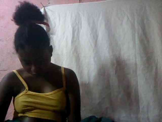 mmelodie webcam