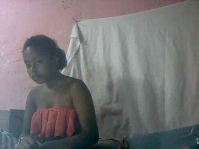 mmelodie webcam