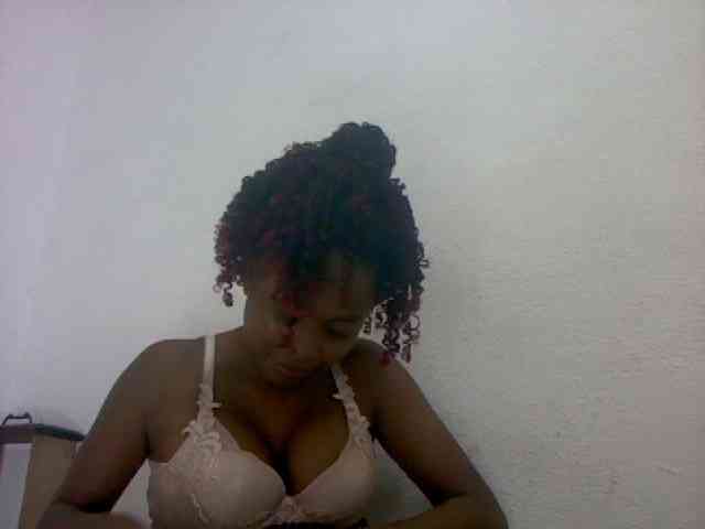 mmelodie webcam