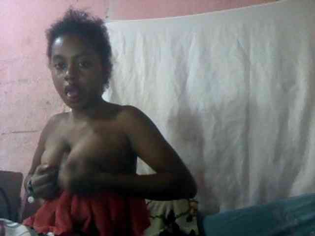 mmelodie webcam