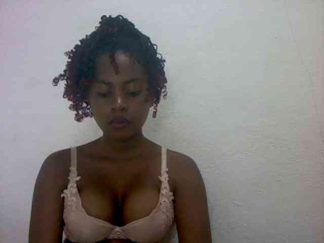 mmelodie webcam