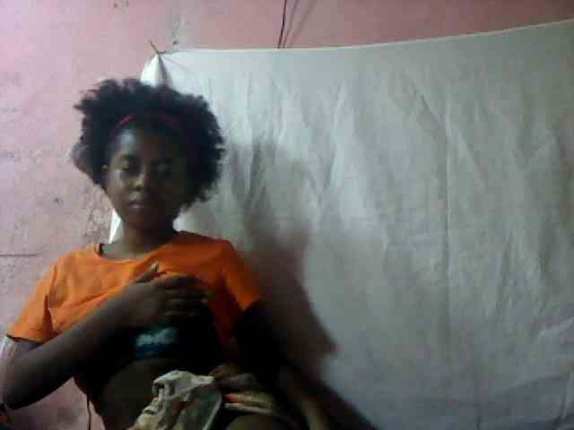 mmelodie webcam