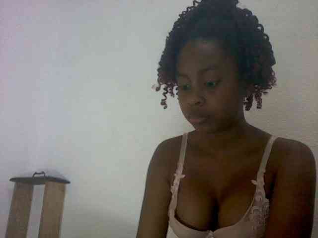 mmelodie webcam