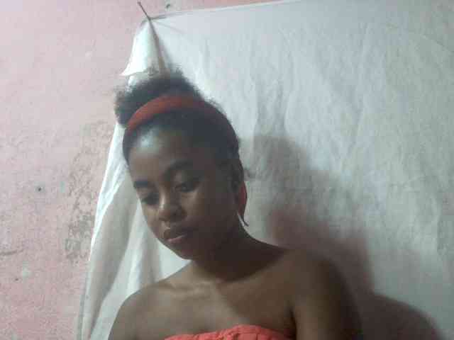 mmelodie webcam