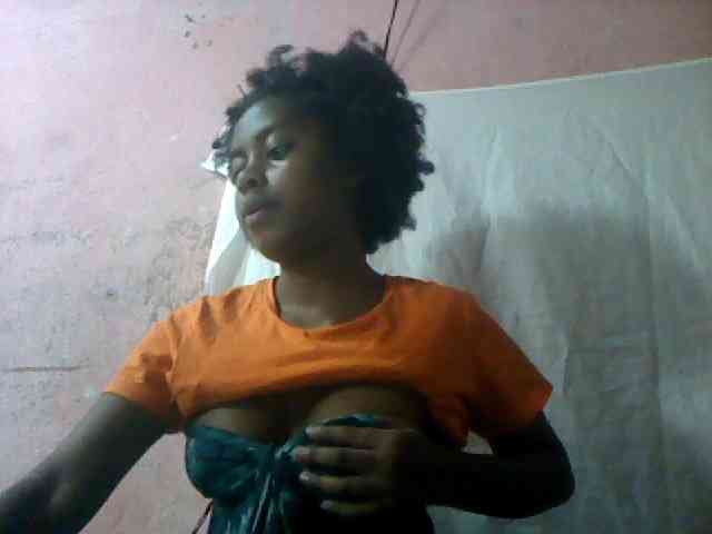 mmelodie webcam