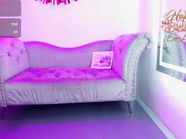 Ema-louisx live cam on BongaCams