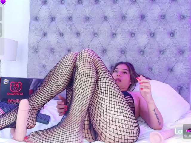 Ema-louisx live cam on BongaCams