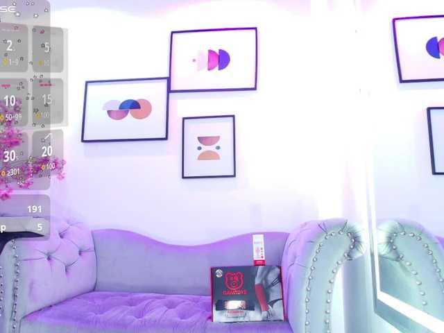 Ema-louisx live cam on BongaCams