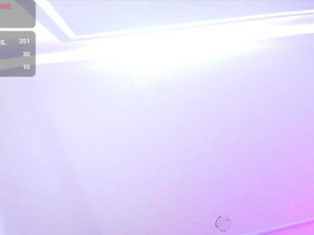 Ema-louisx live cam on BongaCams