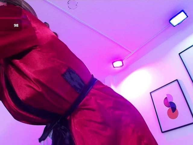 Ema-louisx live cam on BongaCams