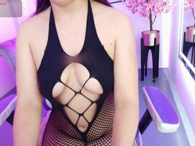 Ema-louisx webcam