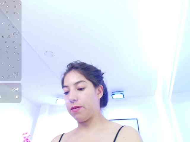 Ema-louisx webcam