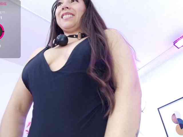 Ema-louisx webcam