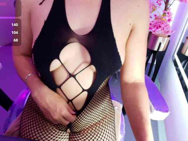 Ema-louisx webcam