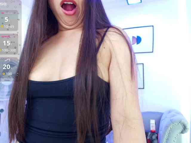 Ema-louisx webcam
