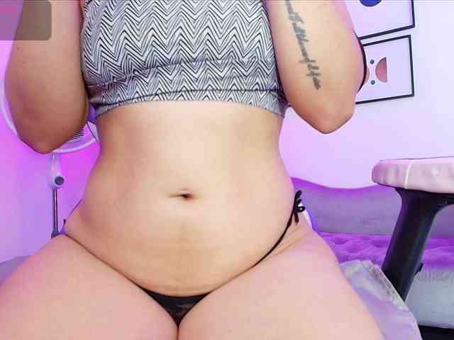 Ema-louisx webcam