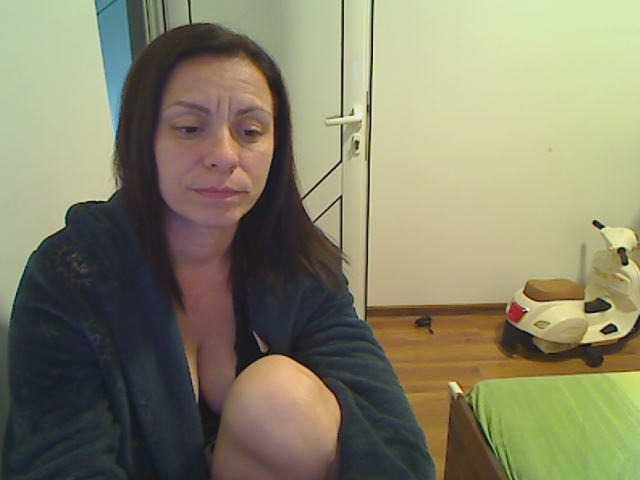SweetAdela live cam on BongaCams