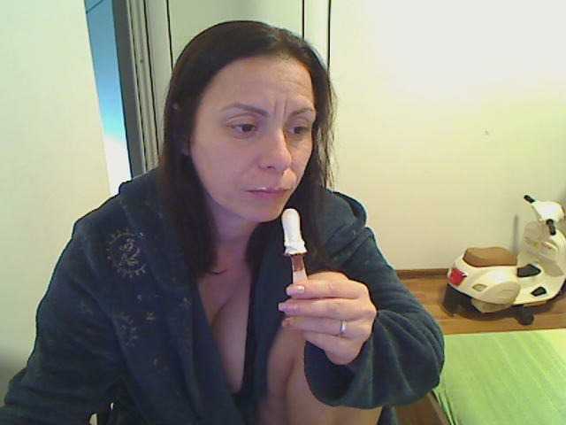 SweetAdela live cam on BongaCams
