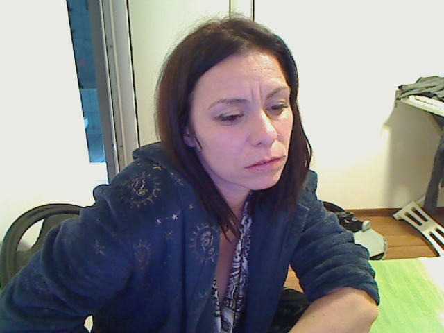 SweetAdela live cam preview