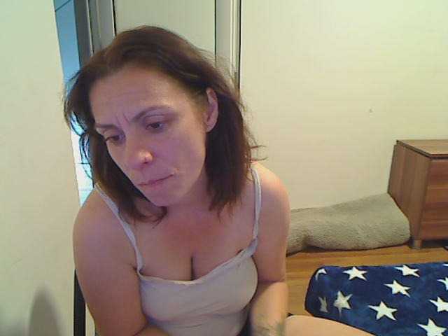 SweetAdela live cam on BongaCams
