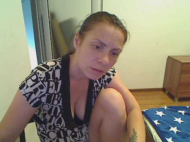 SweetAdela live cam on BongaCams