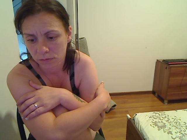 SweetAdela live cam on BongaCams
