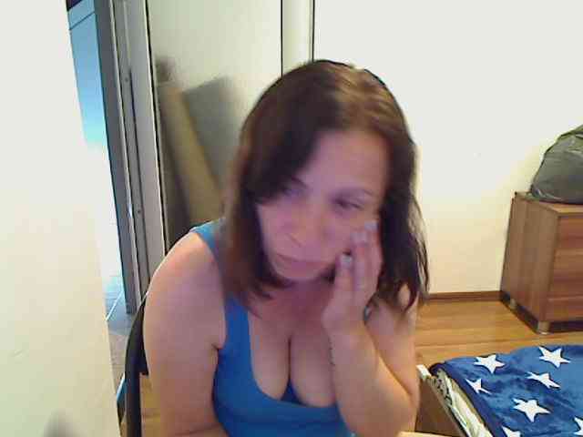 SweetAdela webcam