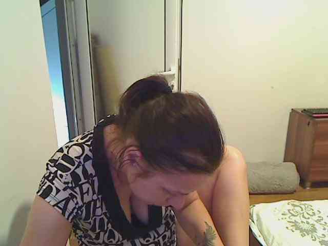 SweetAdela webcam
