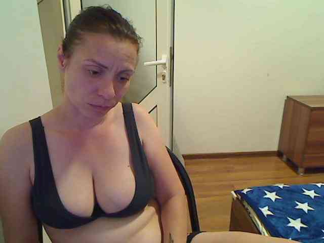 SweetAdela webcam