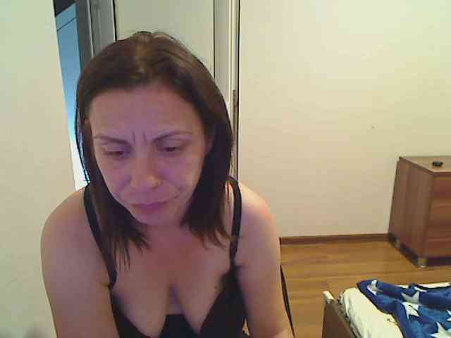 SweetAdela webcam