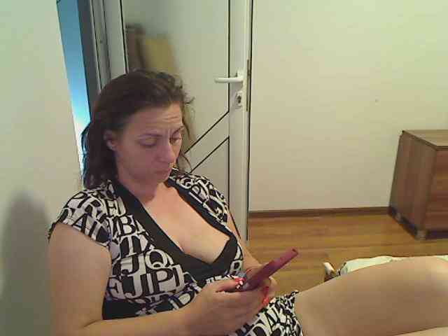 SweetAdela webcam