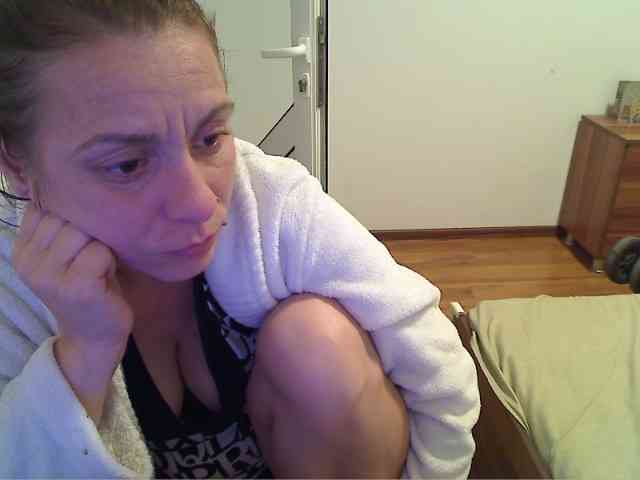 SweetAdela webcam