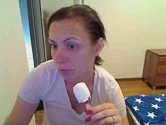 SweetAdela webcam