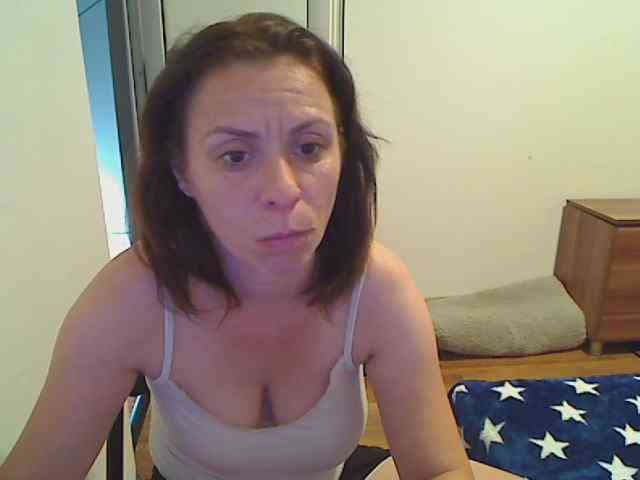 SweetAdela webcam