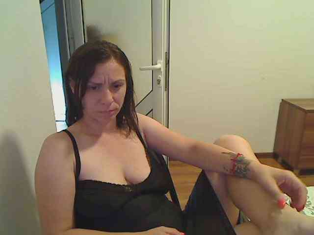 SweetAdela webcam
