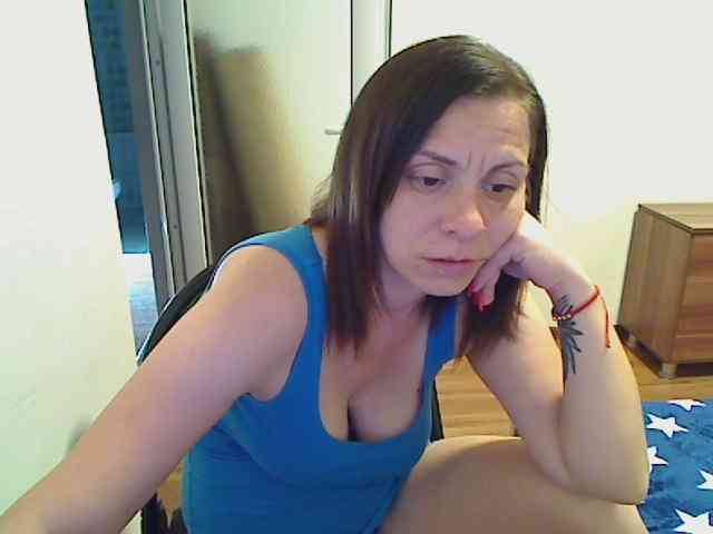 SweetAdela webcam