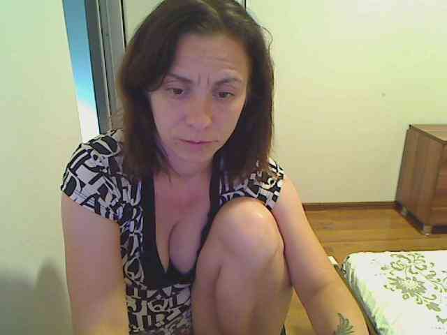 SweetAdela webcam