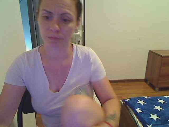 SweetAdela webcam