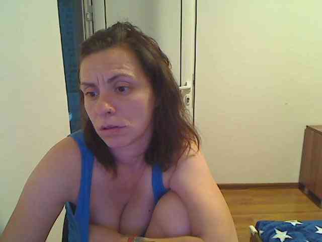 SweetAdela webcam