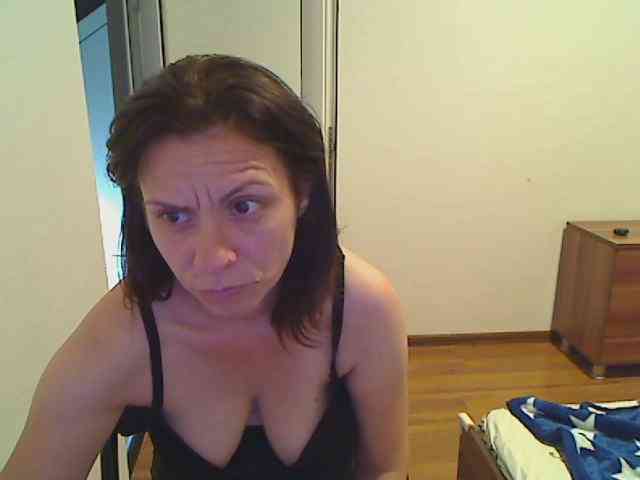 SweetAdela webcam