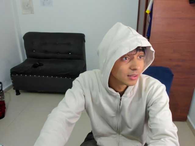 bracth — live male cam