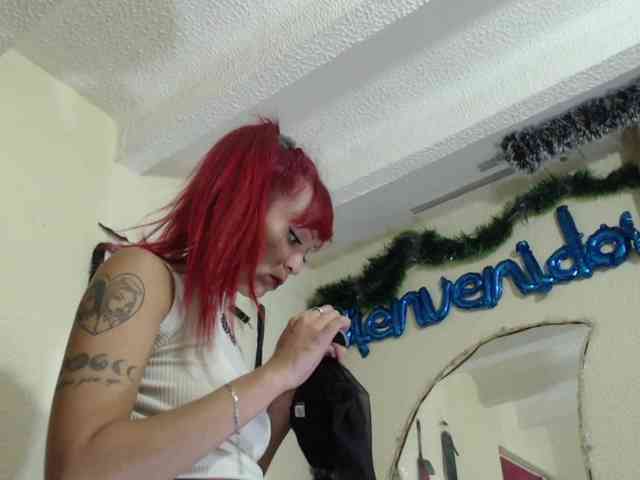 meghanhotx webcam