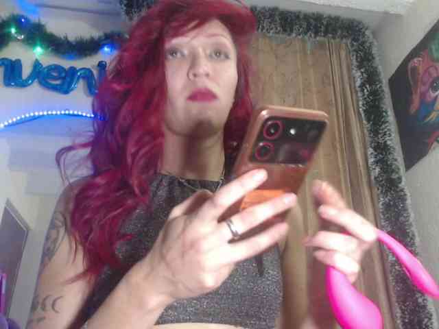 meghanhotx webcam