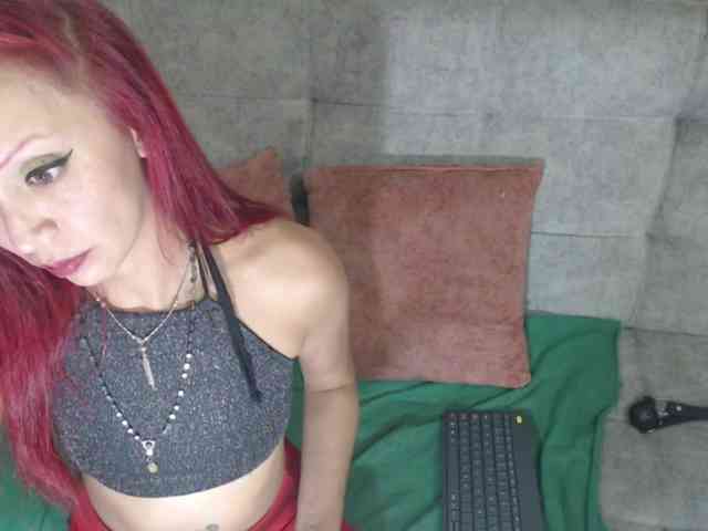 meghanhotx webcam