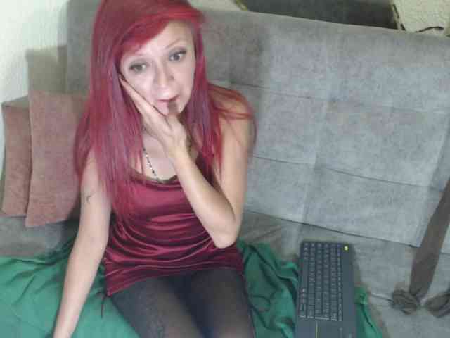 meghanhotx webcam
