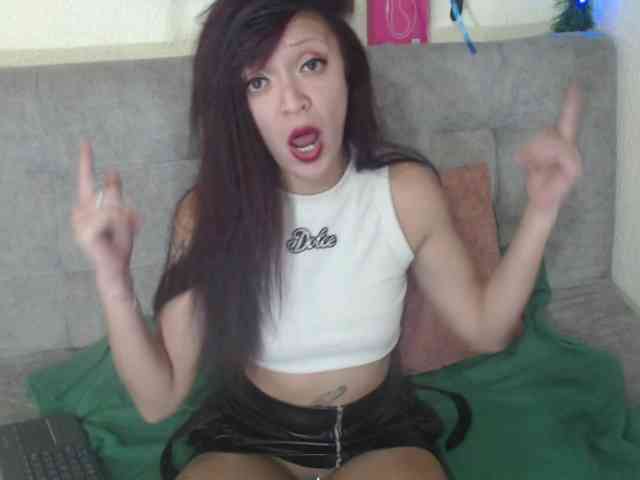 meghanhotx webcam