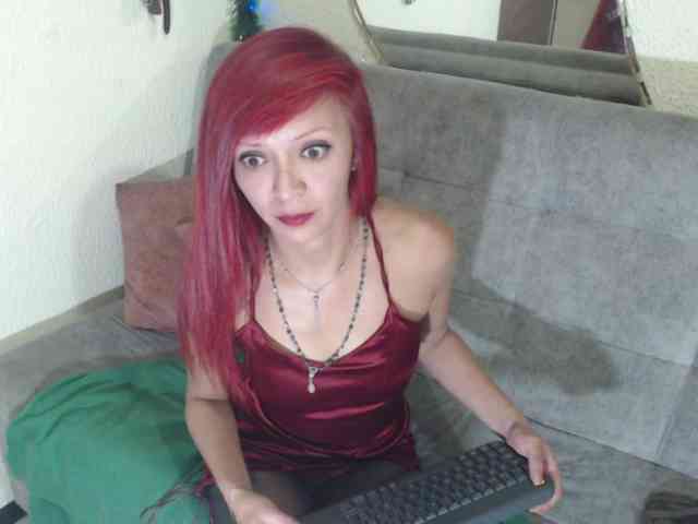 meghanhotx webcam