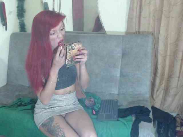 meghanhotx meghanhotx